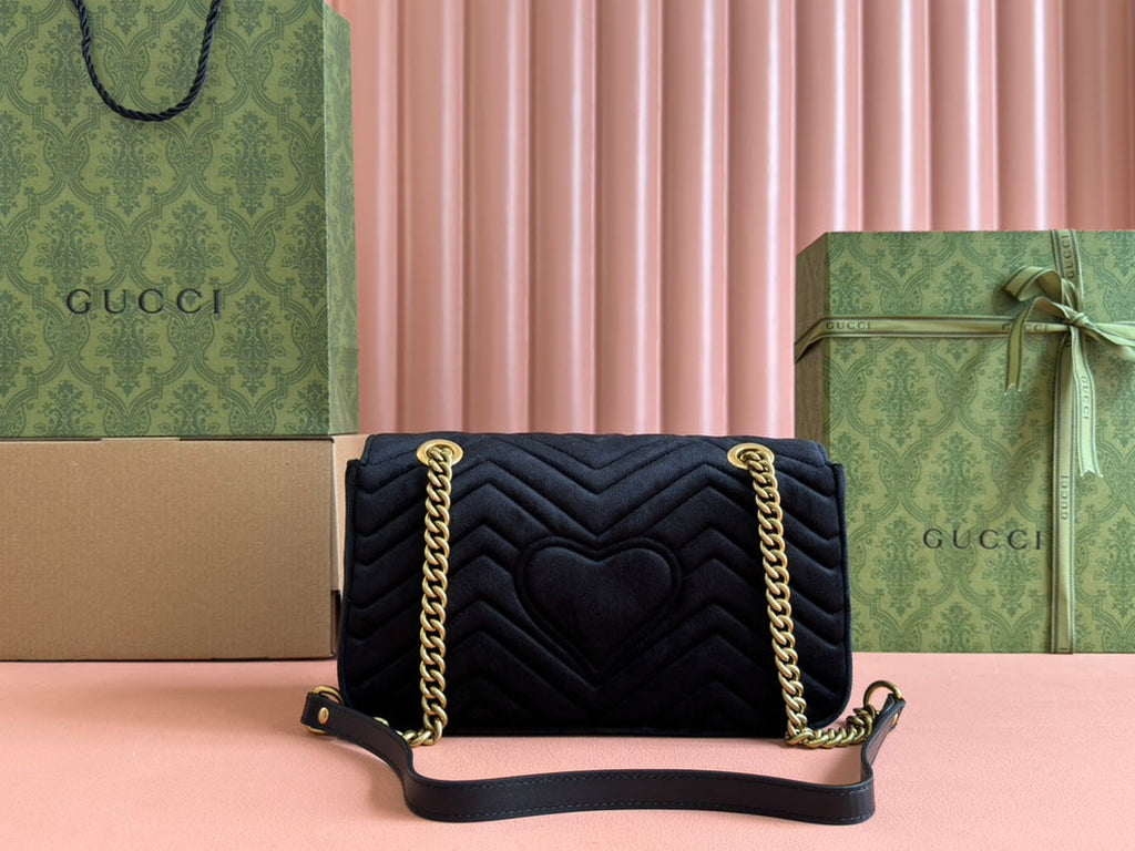 Gucci 26S Marmont Matelasse 26 in Black Velvet Bag