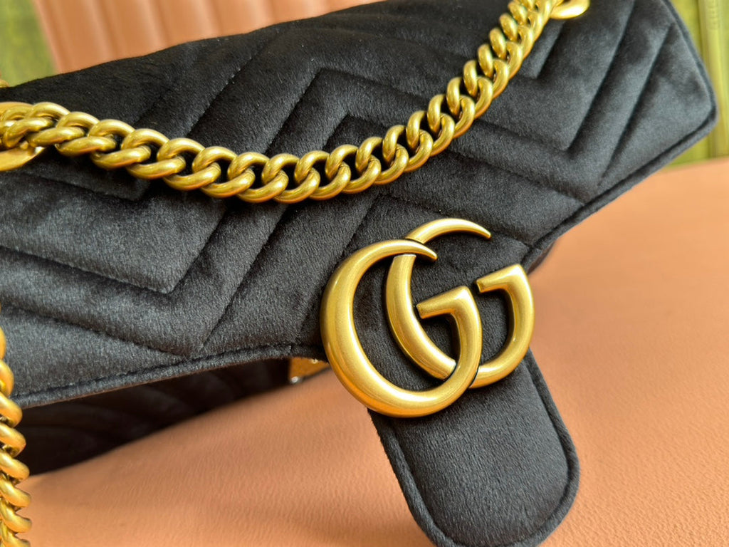 Gucci 26S Marmont Matelasse 26 in Black Velvet Bag