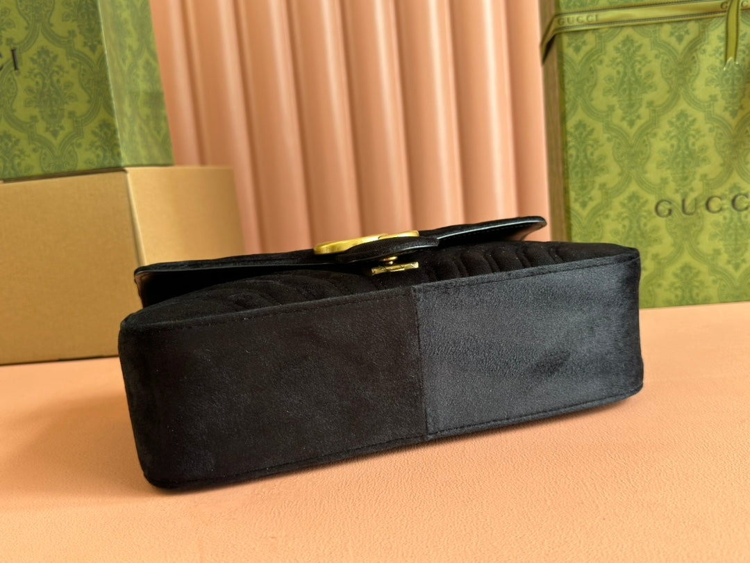 Gucci 26S Marmont Matelasse 26 in Black Velvet Bag