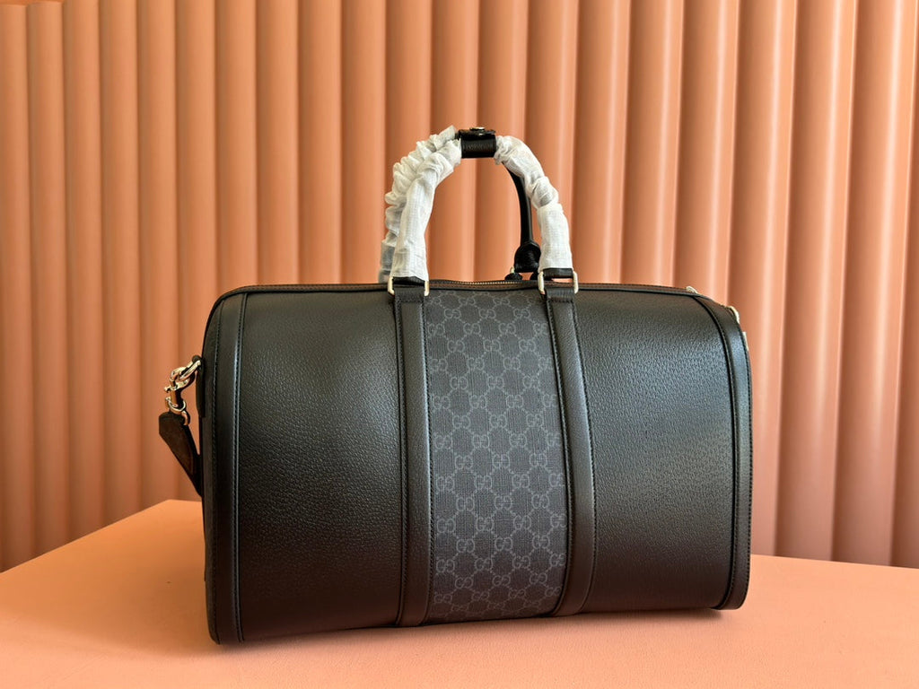 Gucci Jumbo Medium Duffle 44 in Extra Dark Green Calfskin Bag