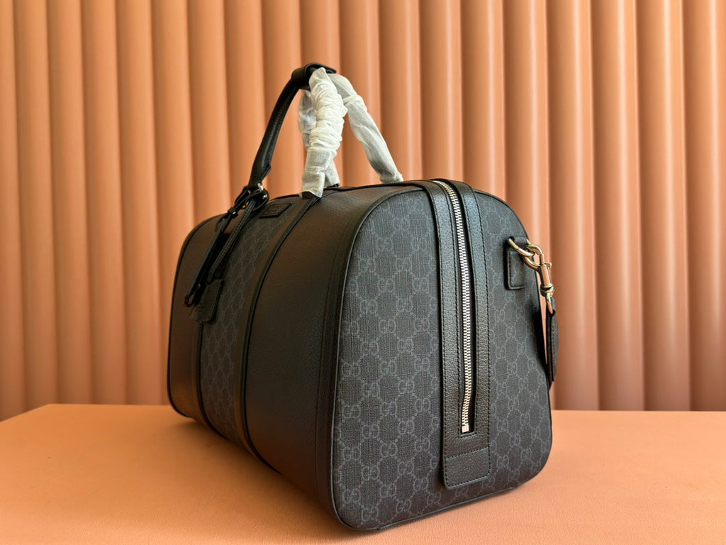 Gucci Jumbo Medium Duffle 44 in Extra Dark Green Calfskin Bag