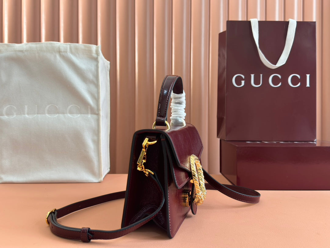 Gucci Dionysus Medium Shoulder Bag 22 in Rosso Ancora Red Glossy Lambskin