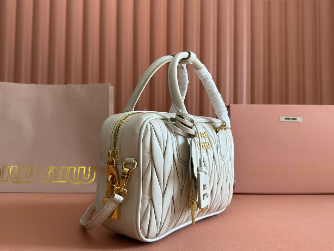 Arcadie Matelassé Bag 24 in White Lambskin Gold Hardware