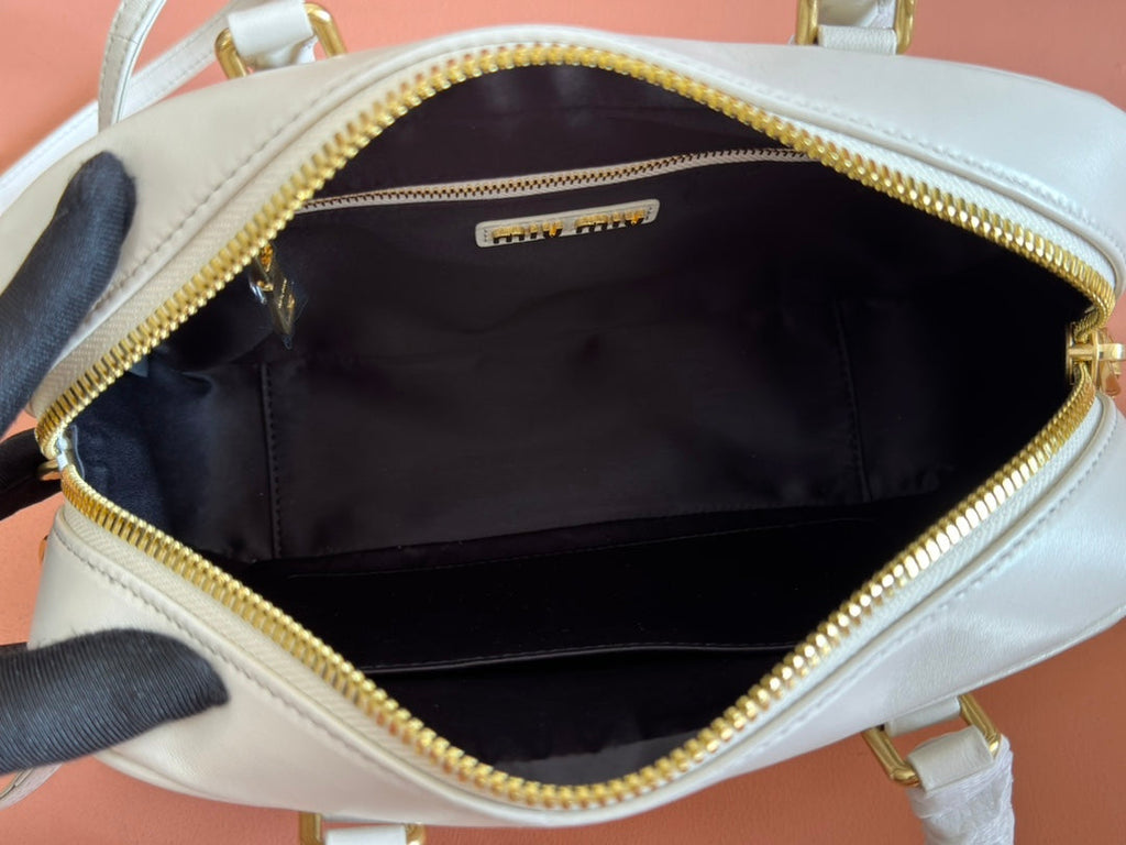 Arcadie Matelassé Bag 24 in White Lambskin Gold Hardware