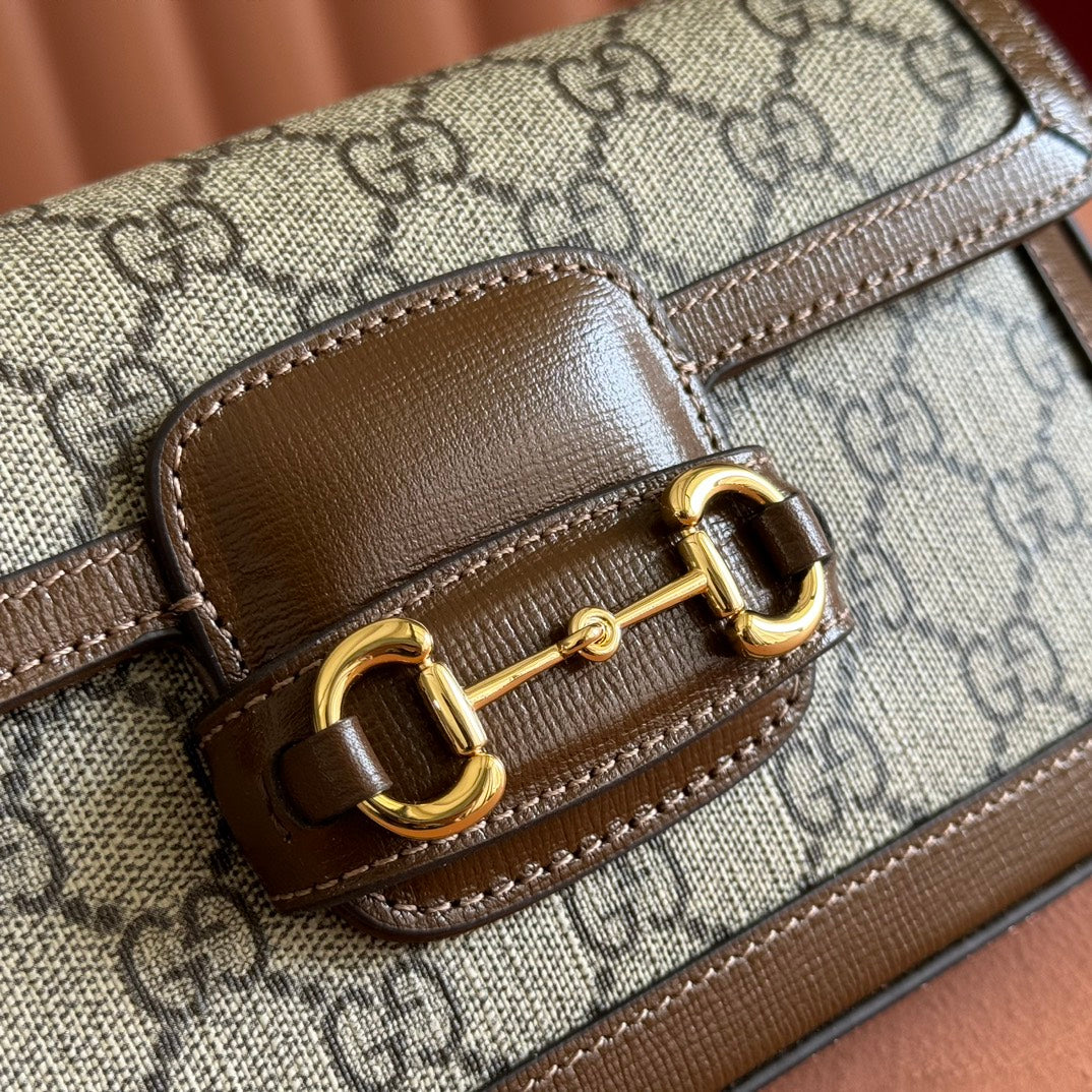 Gucci Horsebit 1955 Small 21.5 in Beige Ebony Supreme Brown Calfskin Gold Hardware Bag