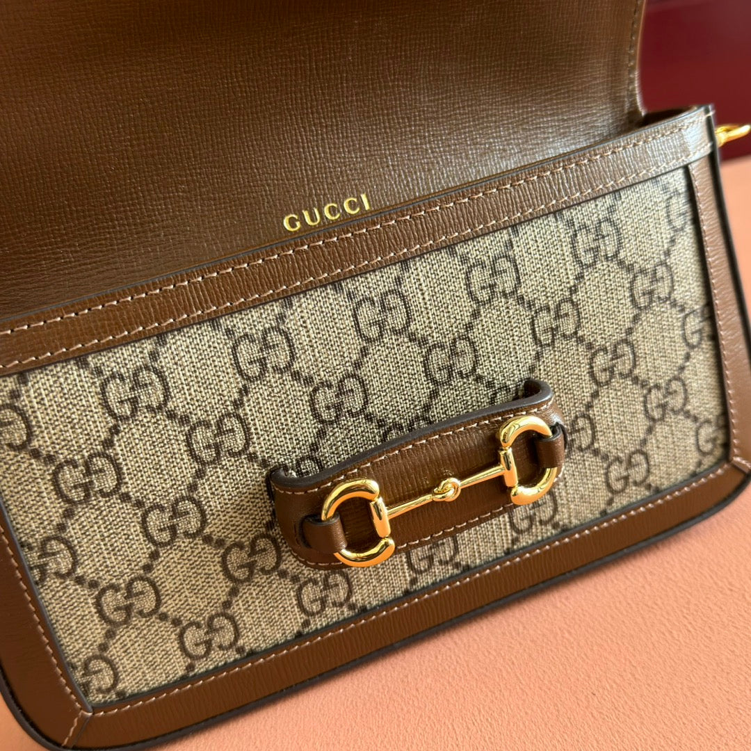 Gucci Horsebit 1955 Small 21.5 in Beige Ebony Supreme Brown Calfskin Gold Hardware Bag