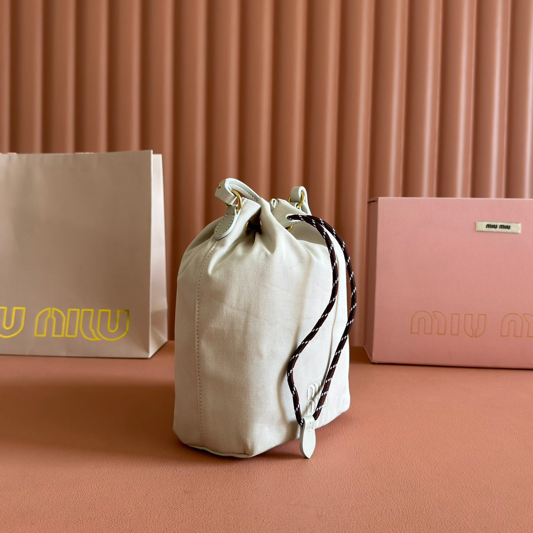 Gabadine Pouch 22.5 in Plaster White Canvas Brown Drawstring