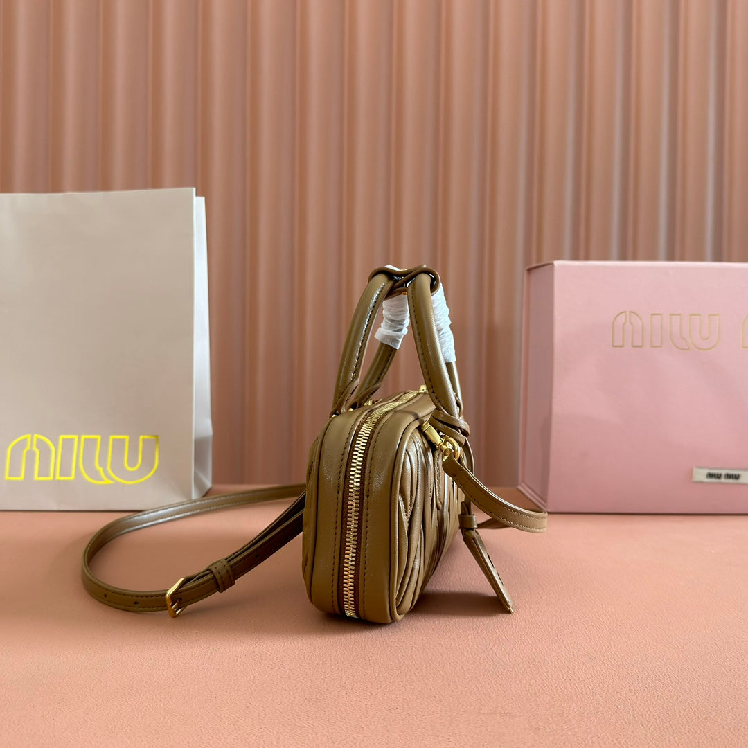 Arcadie Mini Bag 19 Caramel in Matelassé Nappa Leather