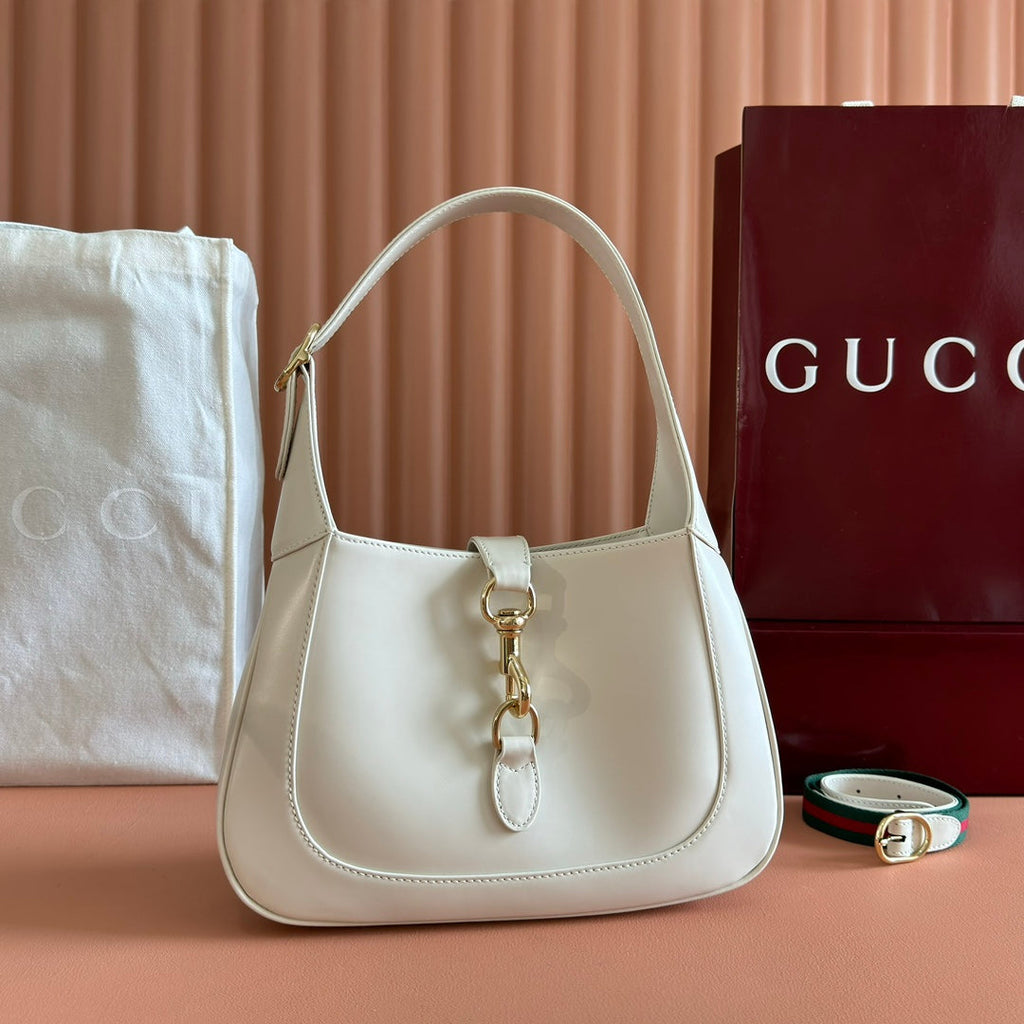Gucci Jackie Small Shoulder Bag 27 in White Calfskin Gold Hardware
