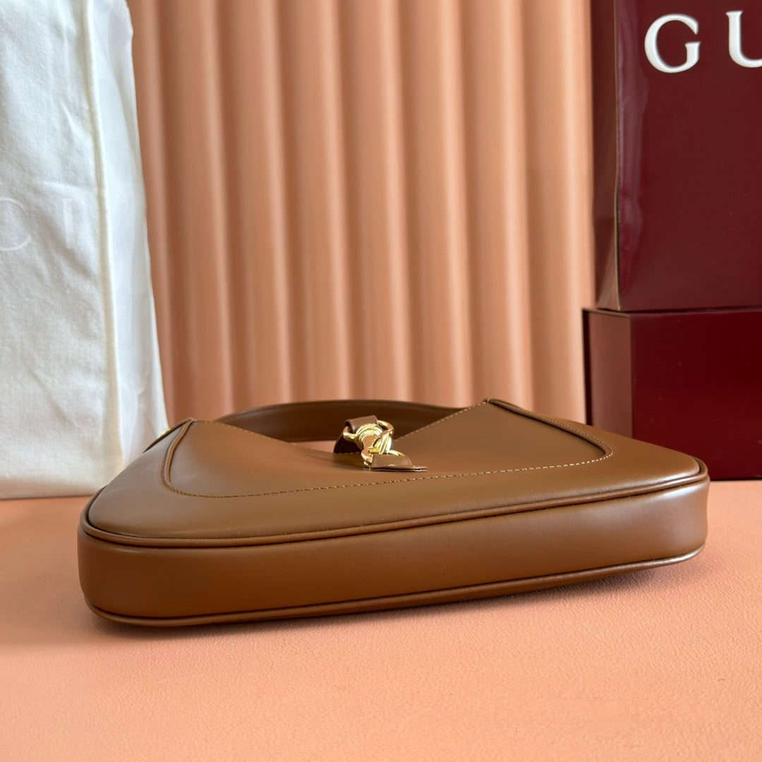 Gucci Jackie Small Shoulder Bag 27 in Tawny Brown Calfskin Gold Hardware