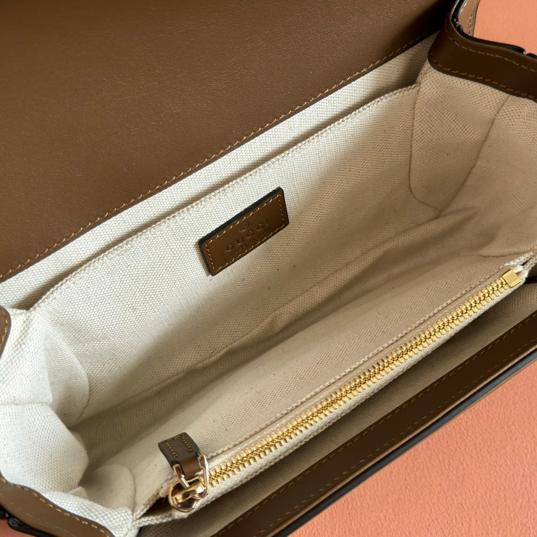 Gucci 26S Shoulder Bag 21 in Brown Embossed Suede and Calfskin
