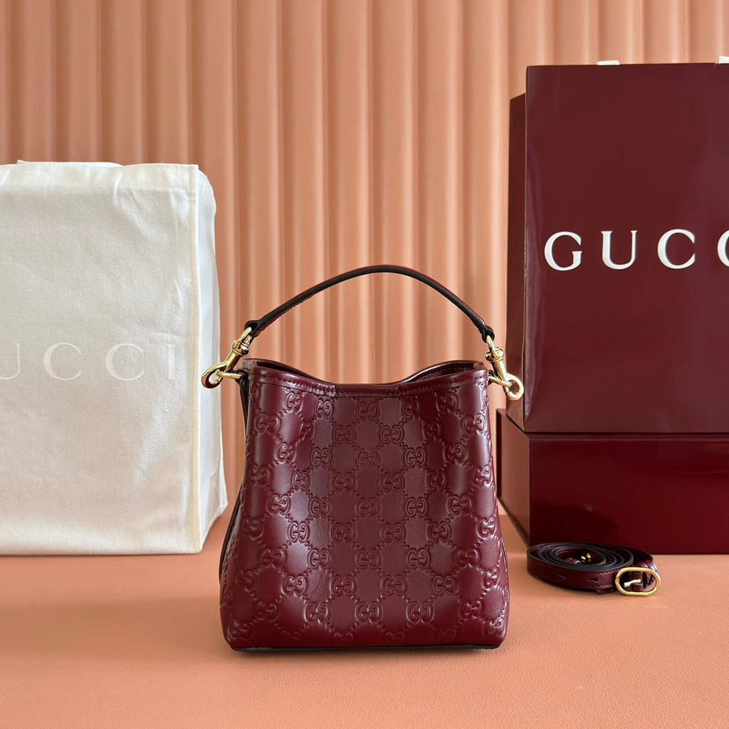 Gucci 26S Hand Bag 19 in Dark Red Calfskin with Monogram Pattern