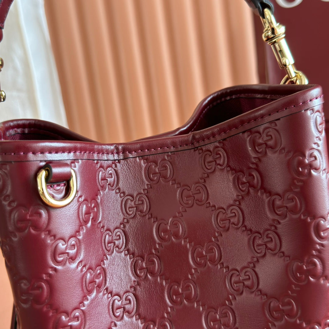 Gucci 26S Hand Bag 19 in Dark Red Calfskin with Monogram Pattern