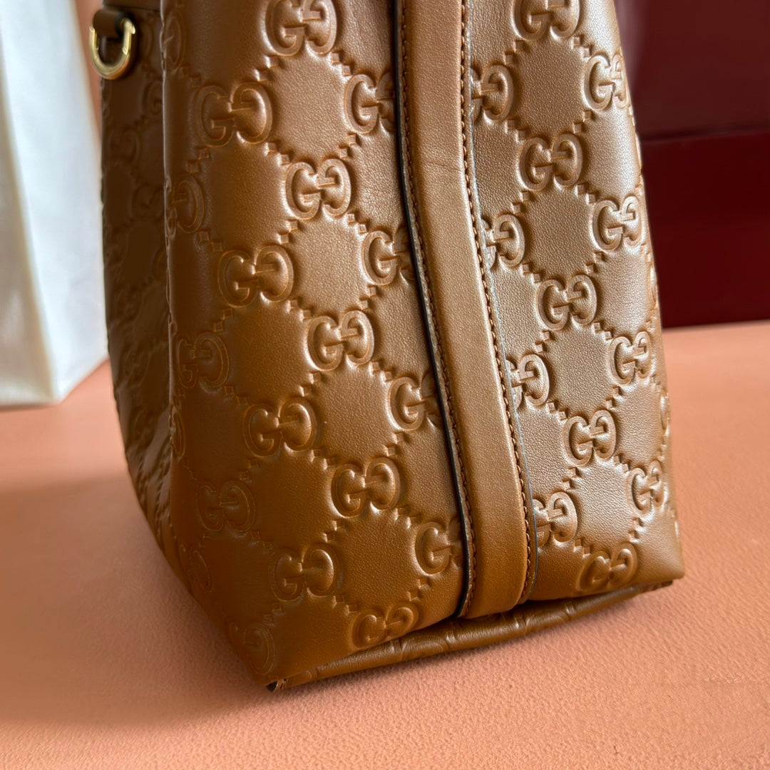 Gucci 26S Hand Bag 19 in Brown Calfskin with Monogram Pattern
