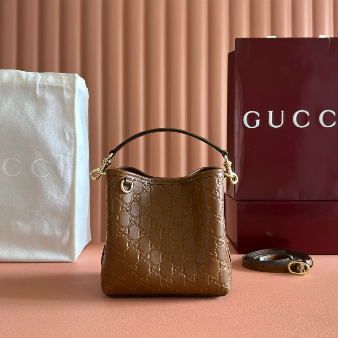 Gucci 26S Hand Bag 19 in Brown Calfskin with Monogram Pattern