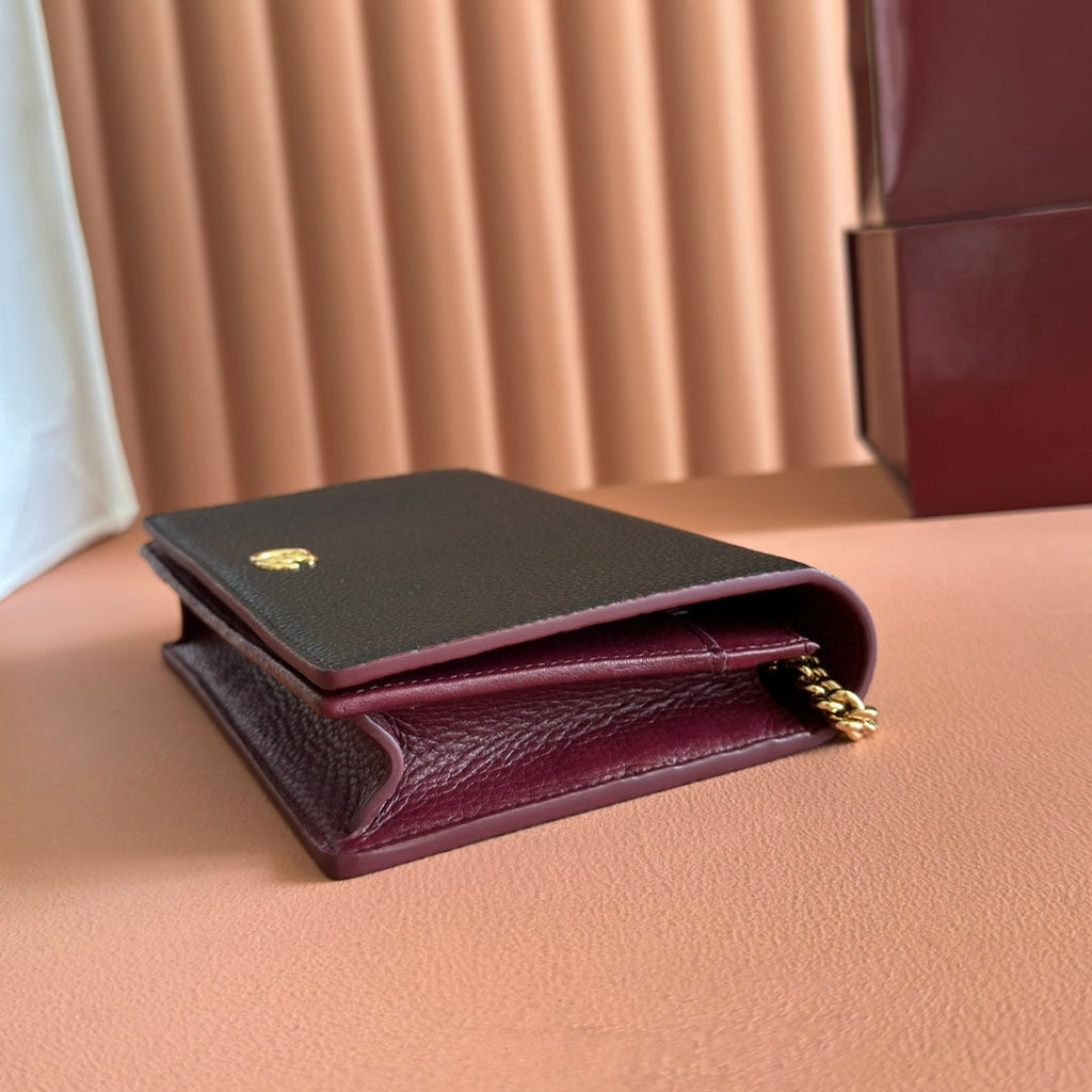 Gucci 26S Marmont Bag 20 in Black Calfskin