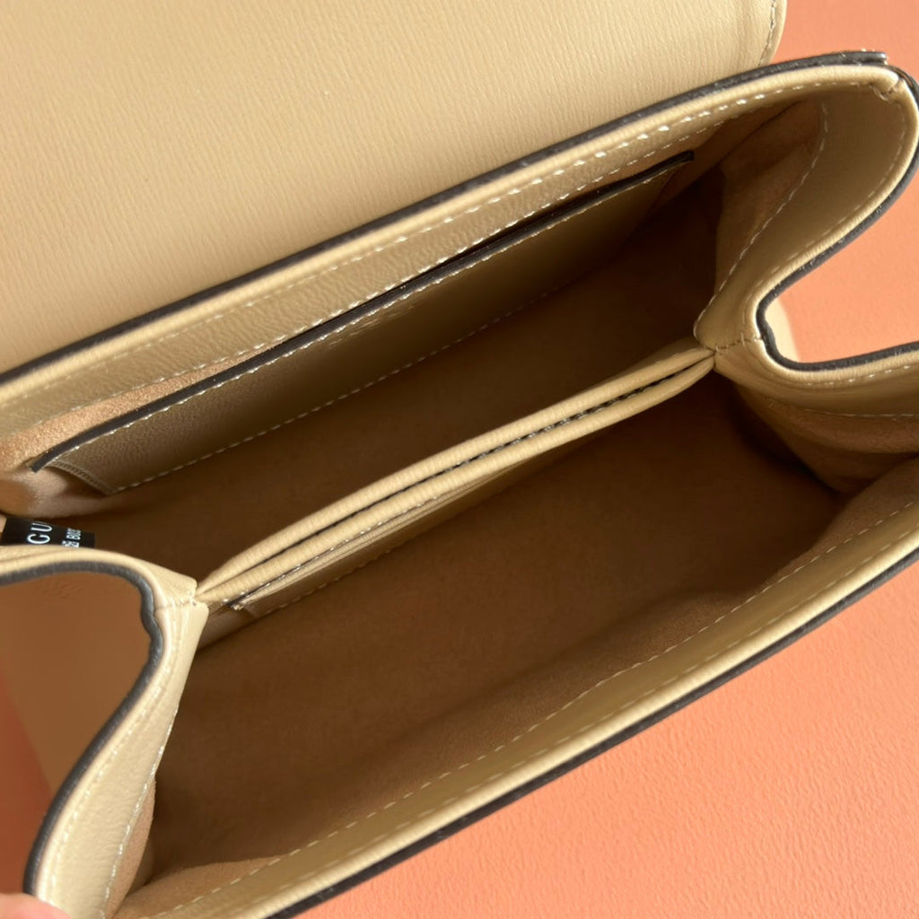 Gucci 25S Horsebit 1955 Medium Shoulder Bag 29 cm in Beige Monogram Calfskin with Gold Hardware