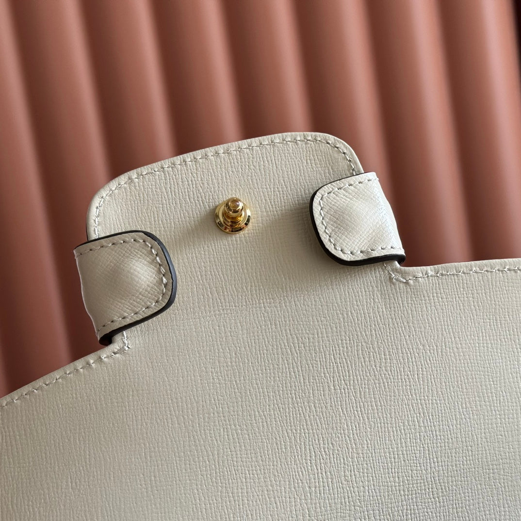 Gucci 25S Horsebit 1955 Medium Shoulder Bag 29 cm in Beige Canvas and Cream White Calfskin with Gold Hardware