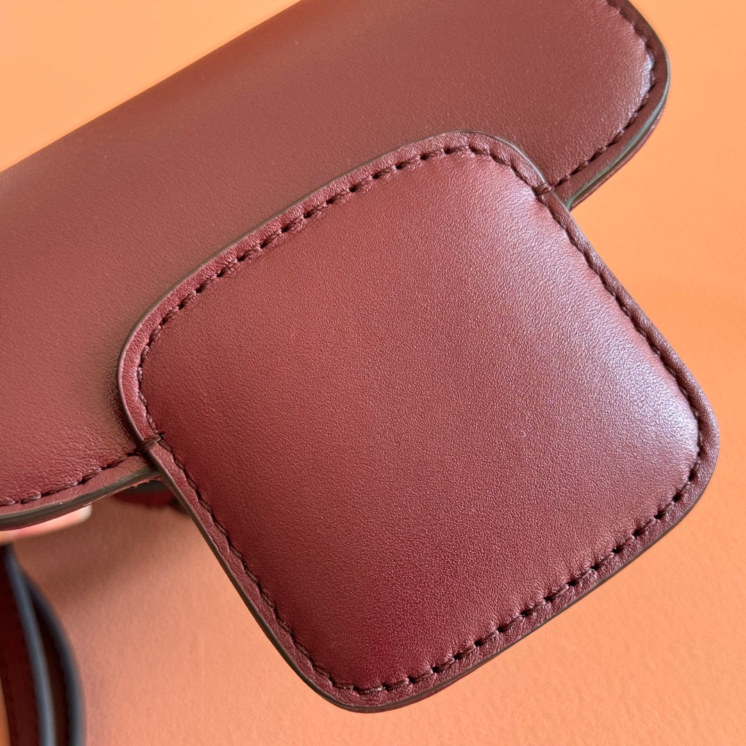 Gucci 26S Horsebit 1955 Bag 13 in Dark Red Calfskin