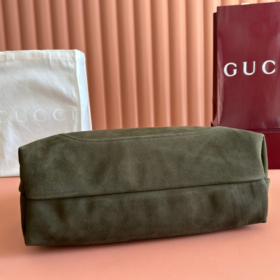 Gucci 26S Softbit Shoulder Bag 46 in Dark Olive Green Suede