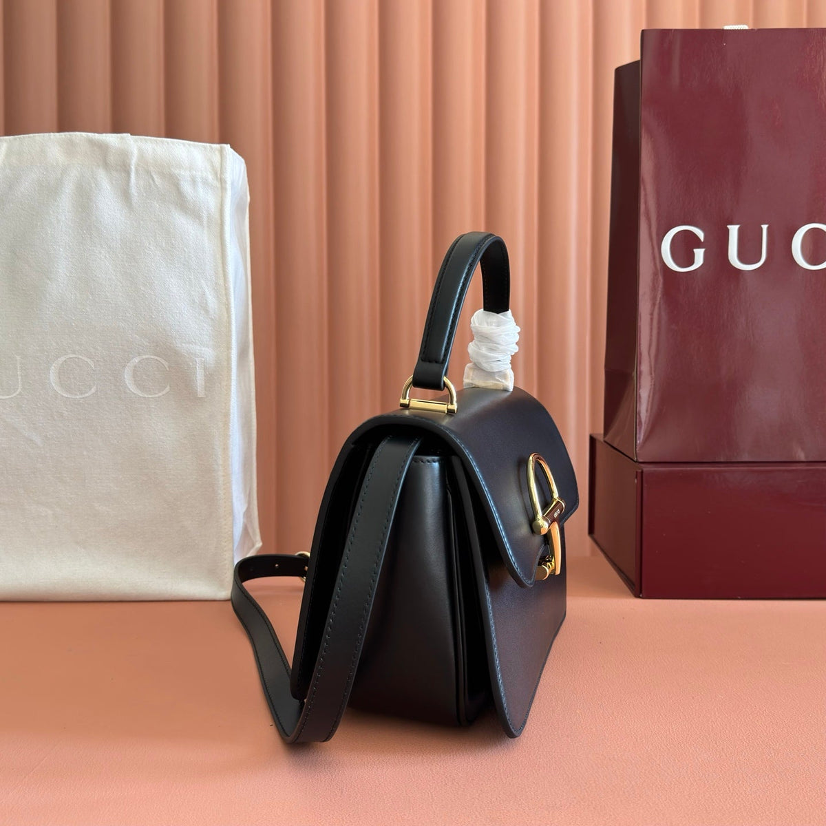 Gucci 26S Siena Top Handle Bag 25 in Black Calfskin