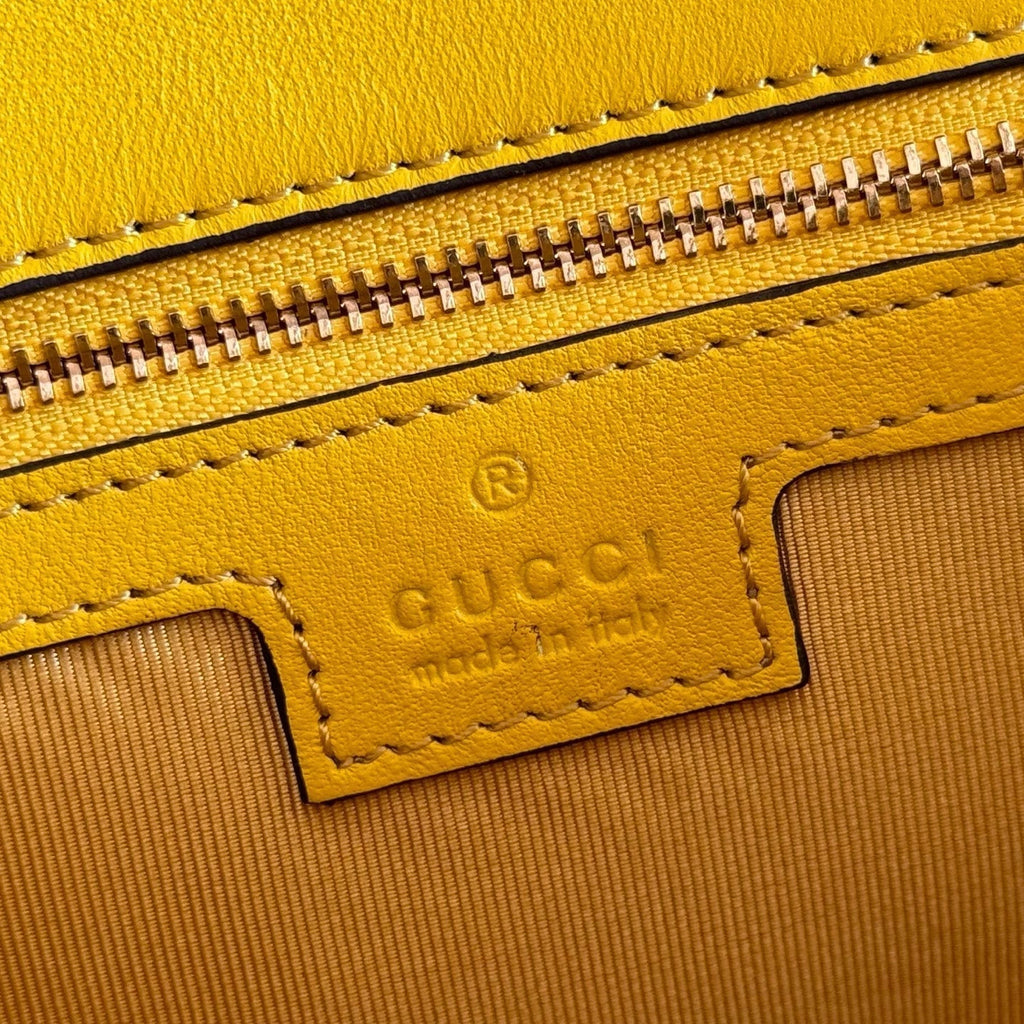 Gucci 26S Marmont Bag 26 in Yellow Lambskin