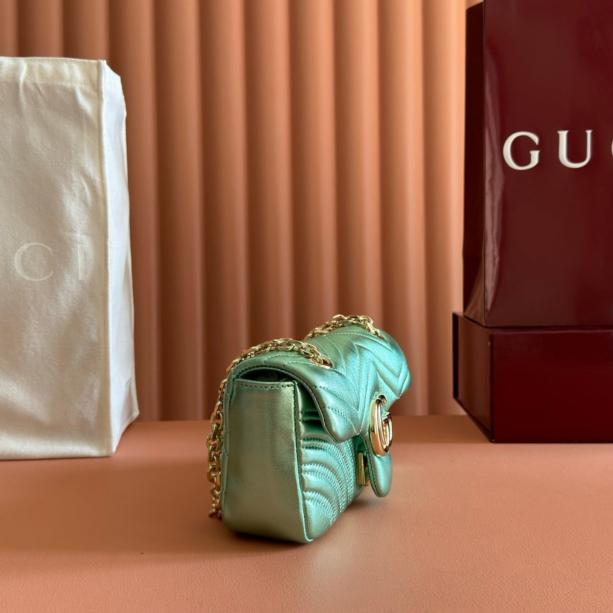 Gucci 26S Marmont Bag 22 in Metallic Pale Green Lambskin