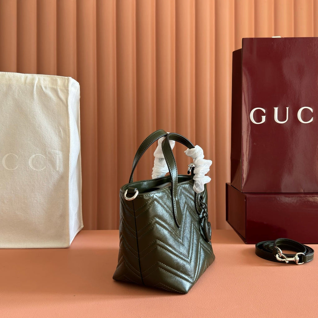 Gucci 26S Marmont Tote Bag 17 in Moss Green Calfskin