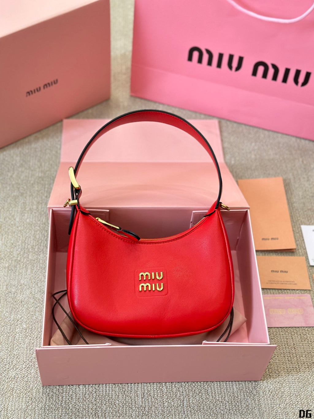 Hobo 20 Bag in Cherry Red Calfskin