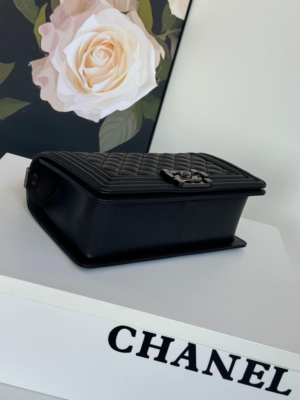 Chanel Boy 25S 25 cm in Black Lambskin Bag
