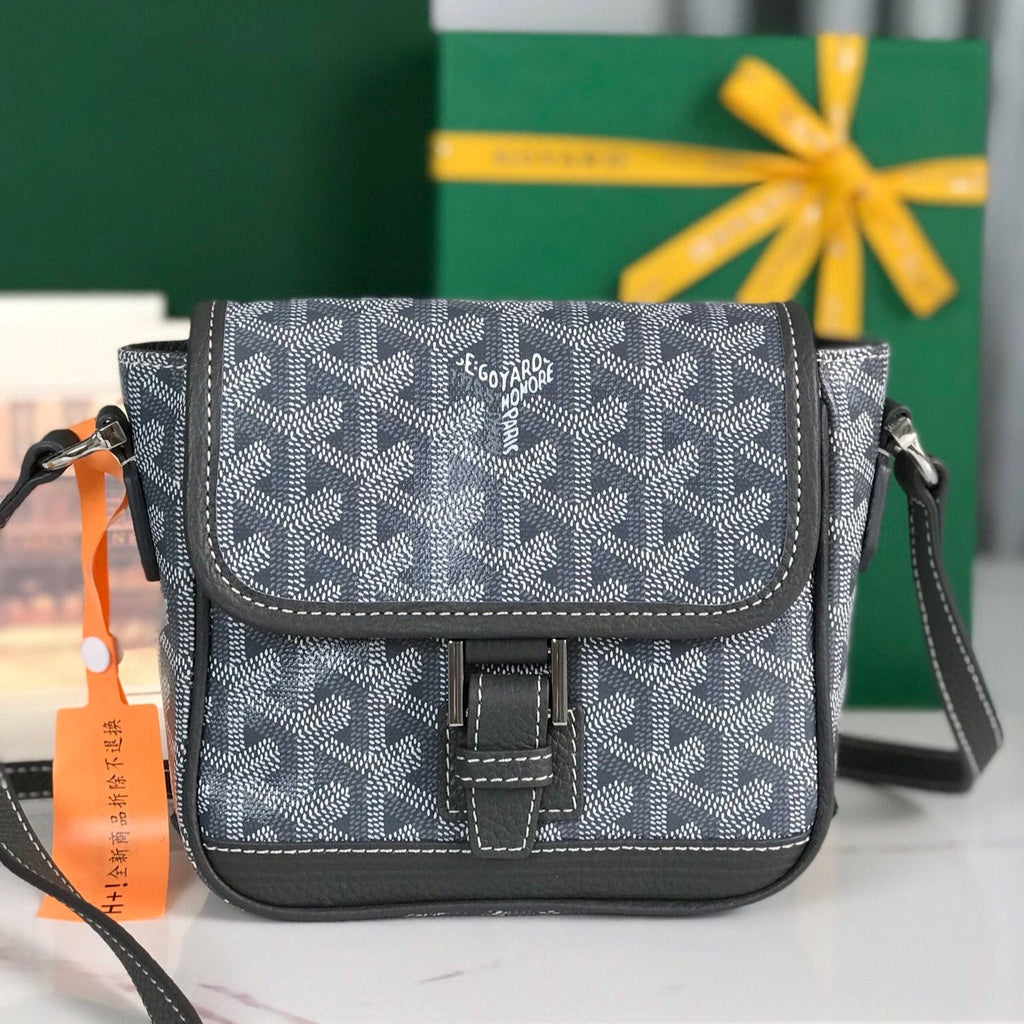 Goyard Grand Bleu 16 in Gray Goyardine Canvas and Lambskin Bag