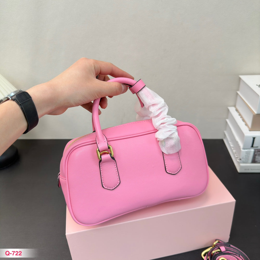 Arcadie 22 Bag in Light Pink Calfskin