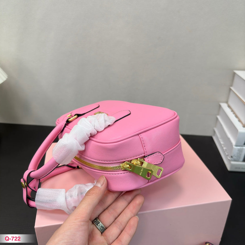 Arcadie 22 Bag in Light Pink Calfskin