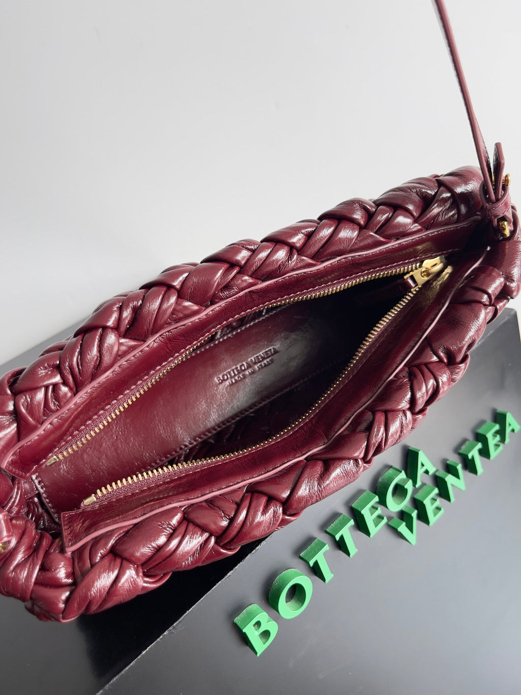 Bottega Veneta Kelimero Cha-Cha Clutch 28.5 in Burgundy Lambskin