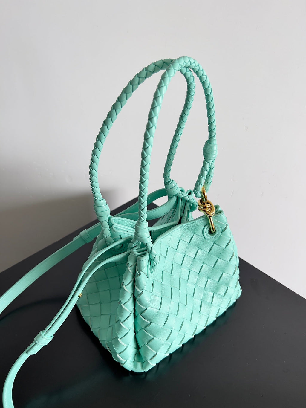 Bottega Veneta Bv Small Parachute 21 Green Oasis Lambskin Ghw Bag