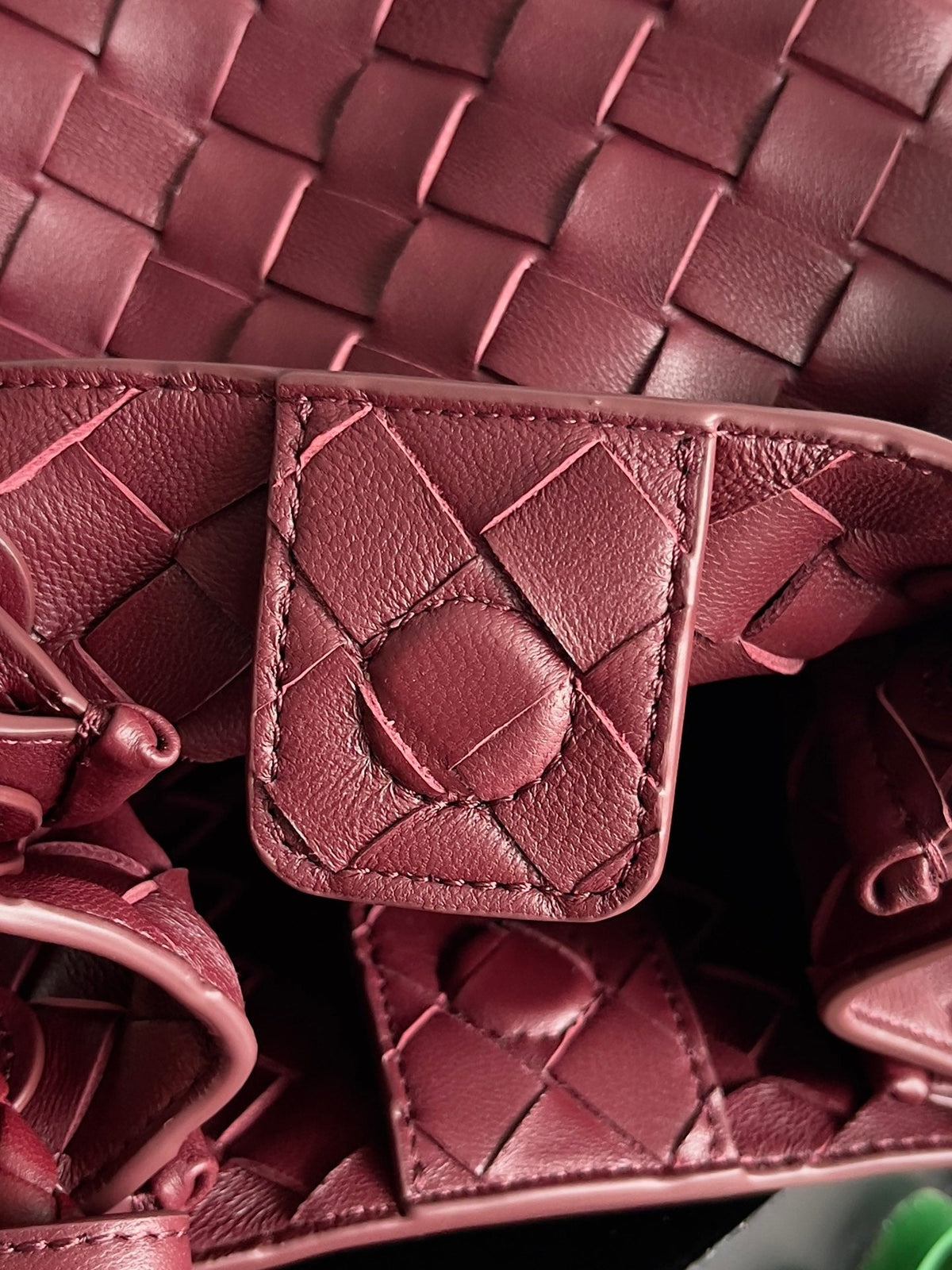 Bottega Veneta Bv Small Parachute 21 Burgundy Lambskin Ghw Bag