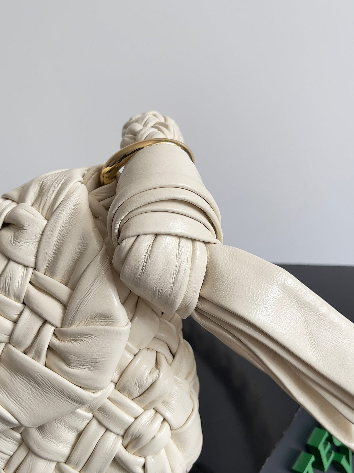 Bottega Veneta Kalimero Città 25 in Off White Calfskin Bag
