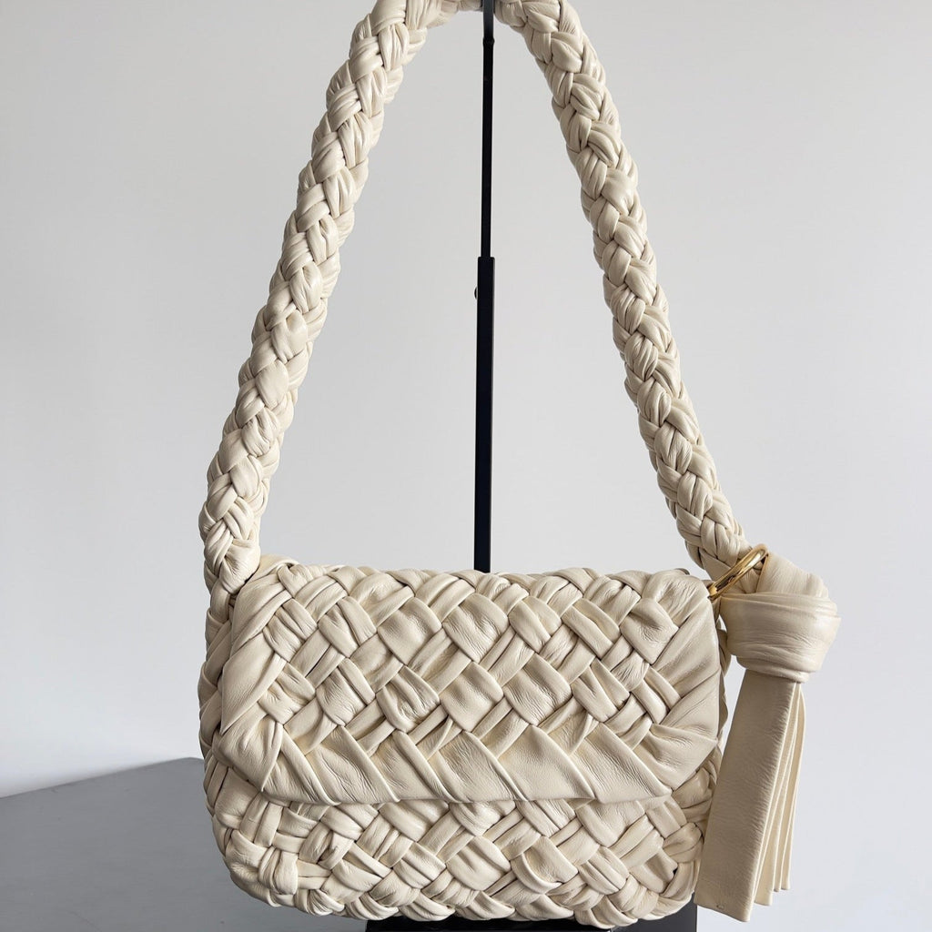Bottega Veneta Kalimero Città 25 in Off White Calfskin Bag