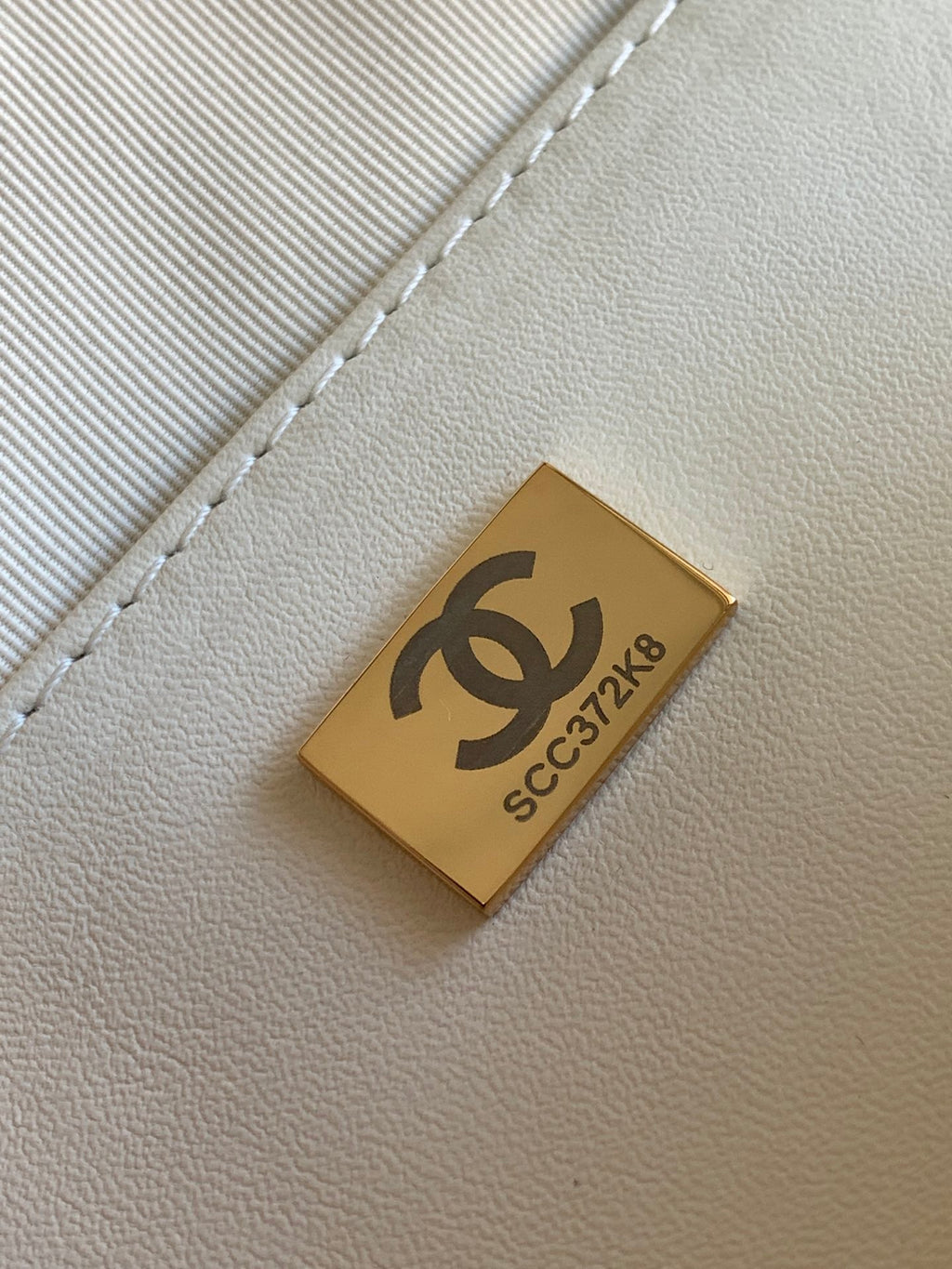 Chanel Classic Mini 20 Clutch with Strap in Glossy White Calfskin