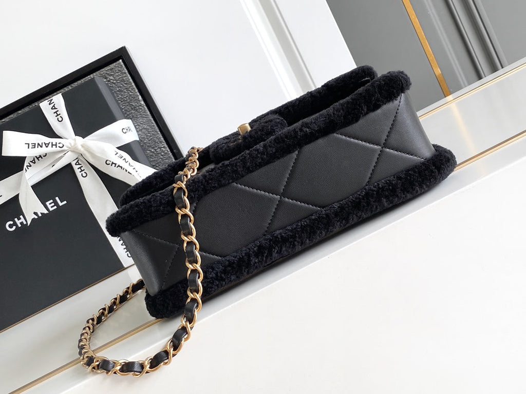 Chanel 25S Flap Bag 23.5 cm in Black Wool and Lambskin