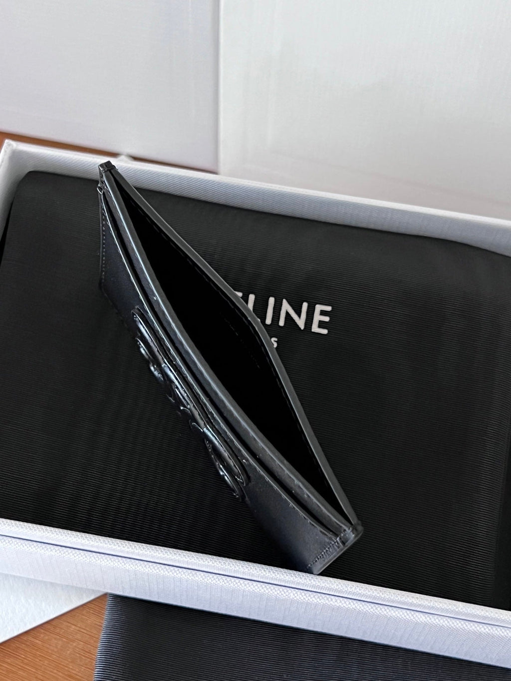 Celine 25S Card Holder Cuir Triomphe 11 in Black Shiny Calfskin
