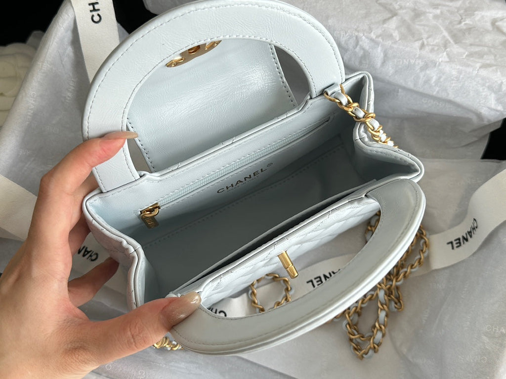 Chanel Vintage Kelly 25S 19 cm in Pastel Mint Green Lambskin with Gold Hardware Bag