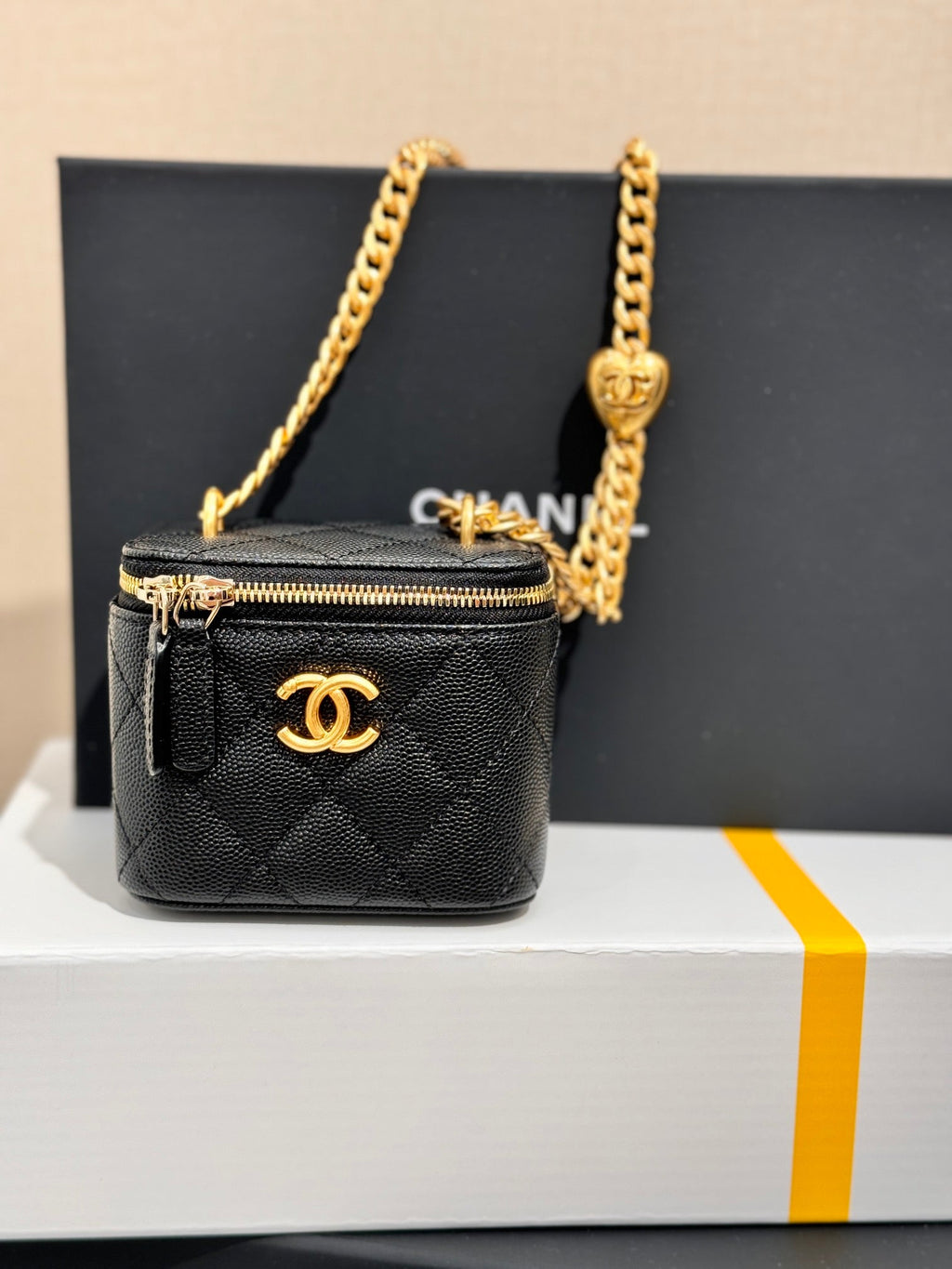 Chanel 25S Mini Vanity Bag 11 cm in Black Lambskin with Gold Hardware