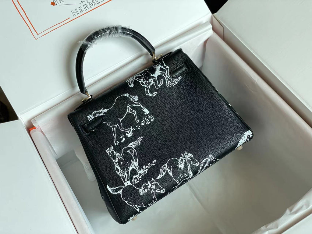 Hermes Birkin 25 Bag in Black Calfskin with White Sticker
