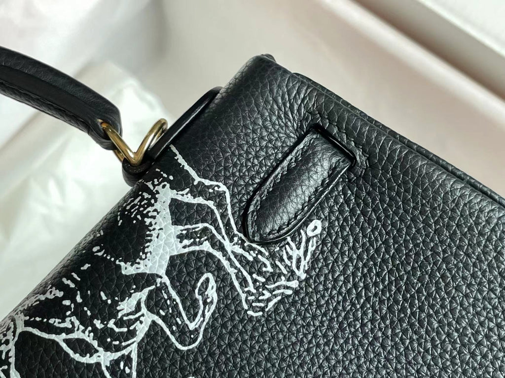 Hermes Birkin 25 Bag in Black Calfskin with White Sticker