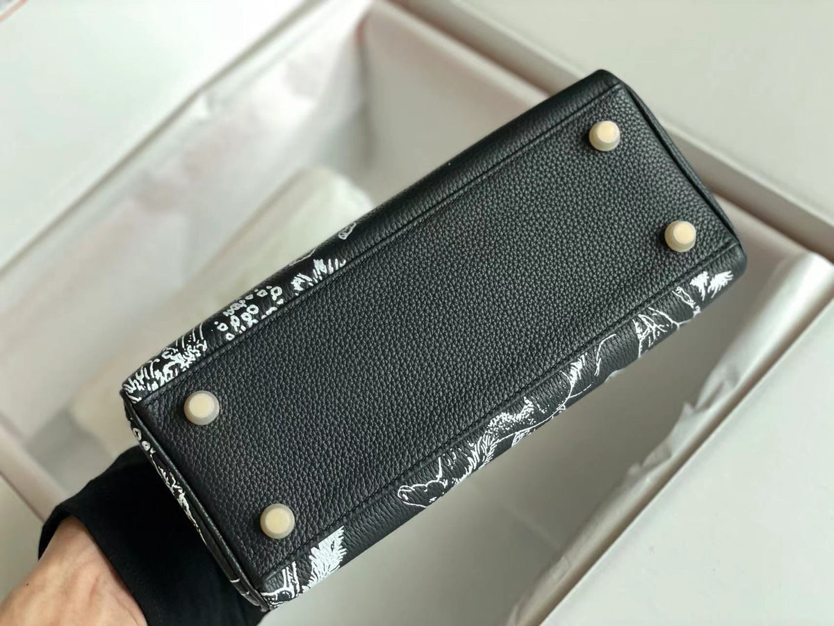 Hermes Birkin 25 Bag in Black Calfskin with White Sticker