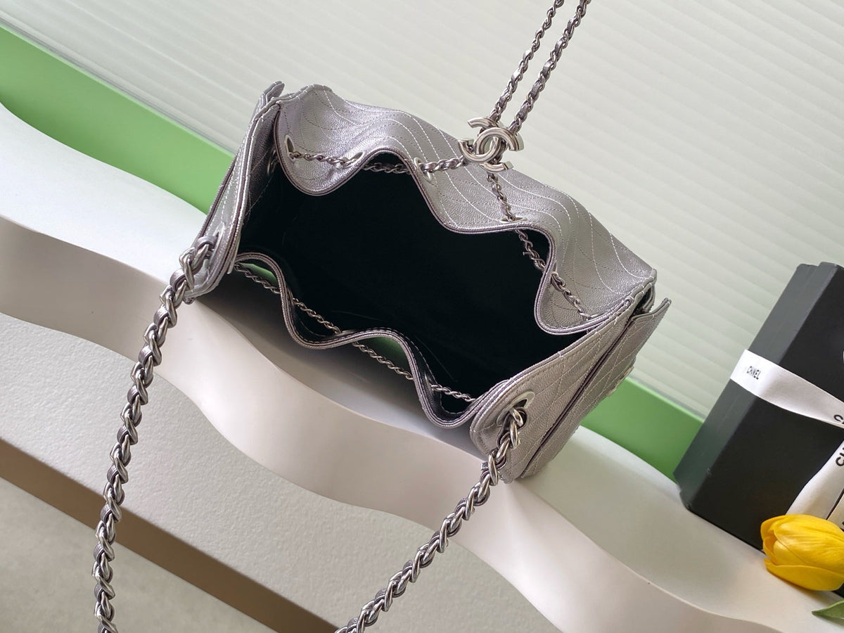 Chanel 25S Hobo Bag 30 in Lilac Silver Metallic Caviar