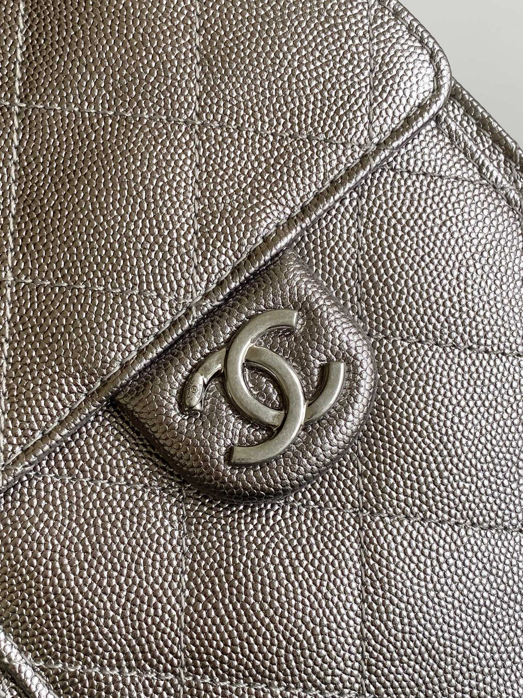 Chanel 25S Hobo Bag 30 in Lilac Silver Metallic Caviar