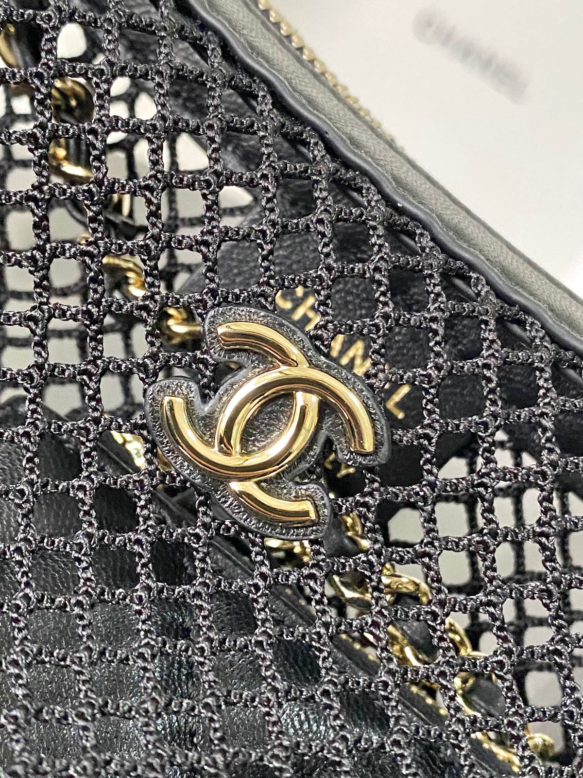 Chanel 25S Clutch with Chain 20 cm in Black Lambskin with Gold Hardware