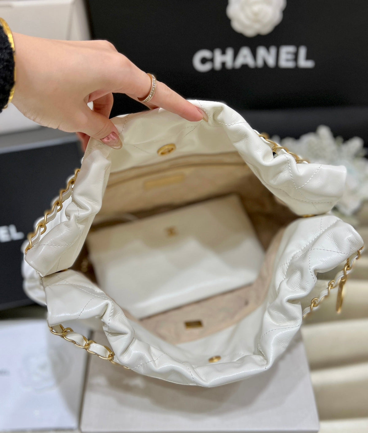 Chanel 19 Hobo Bag 43cm White Goatskin Gold Hardware